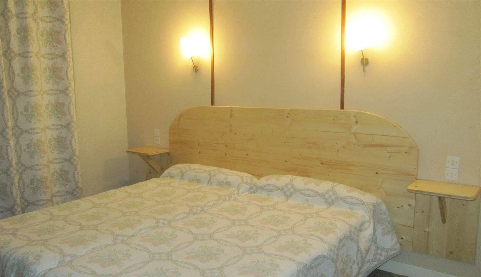 Hotel Des Rochers Марвежол Екстериор снимка